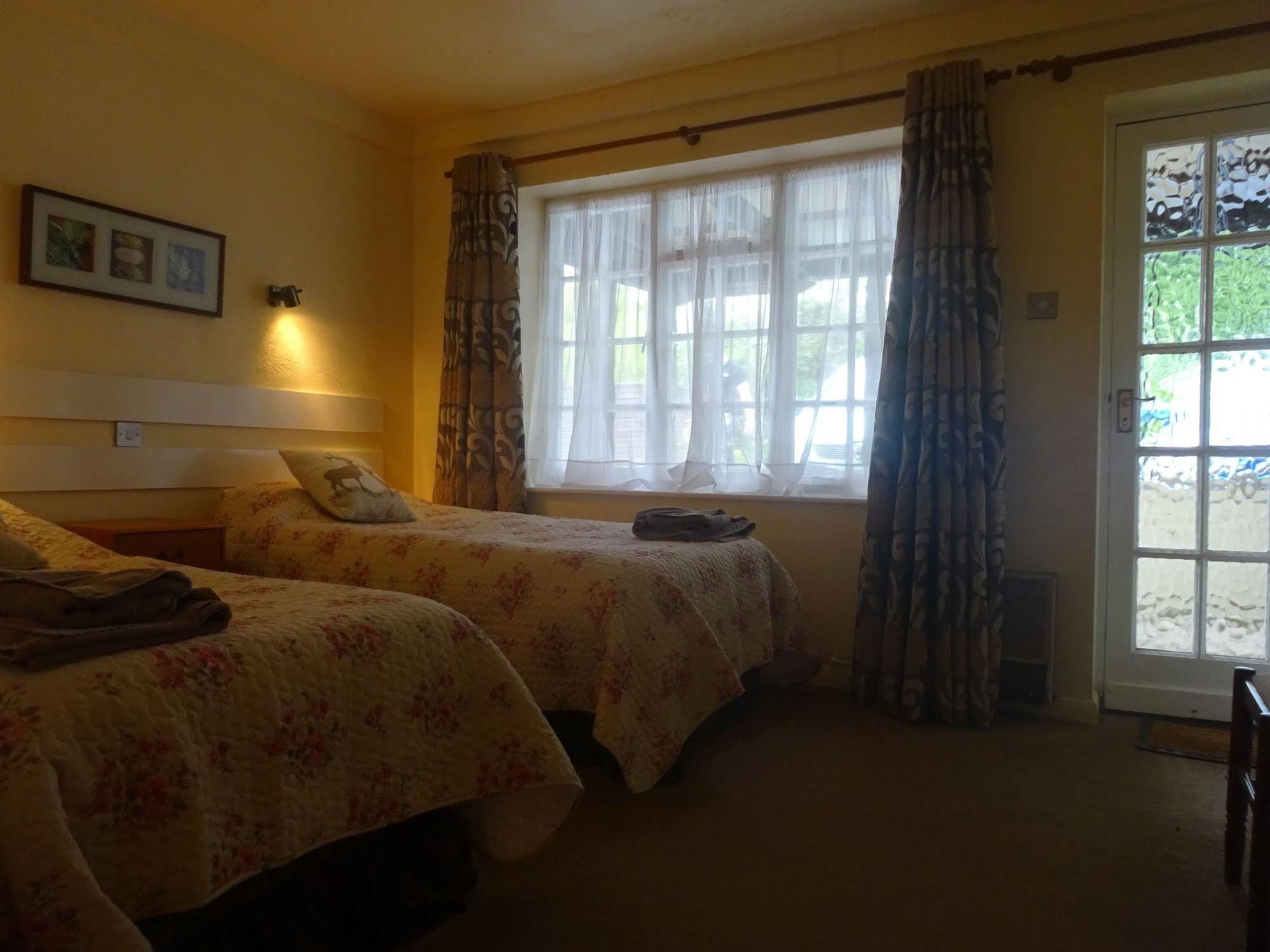 Chequers Inn Harrogate Dış mekan fotoğraf