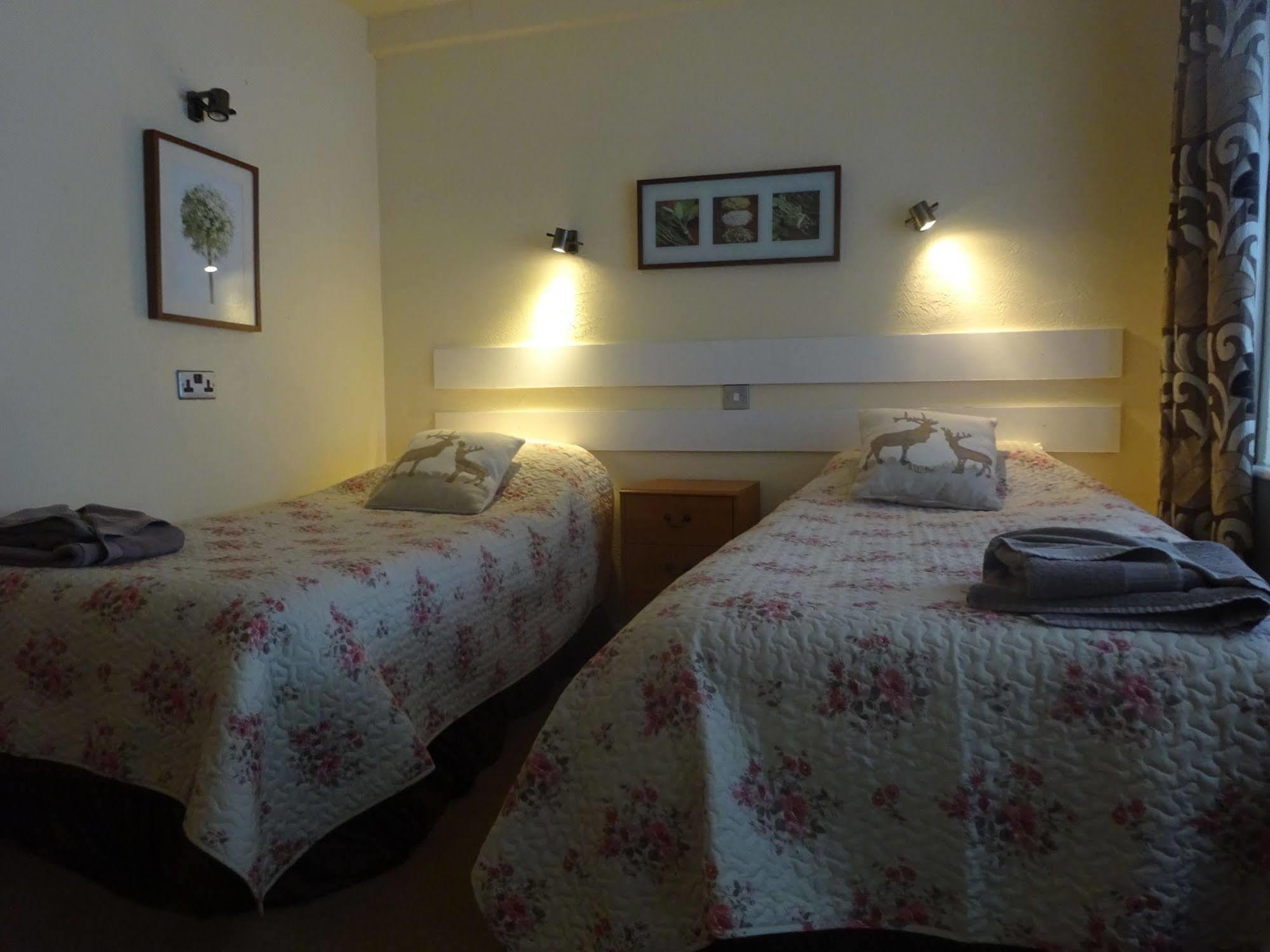 Chequers Inn Harrogate Dış mekan fotoğraf