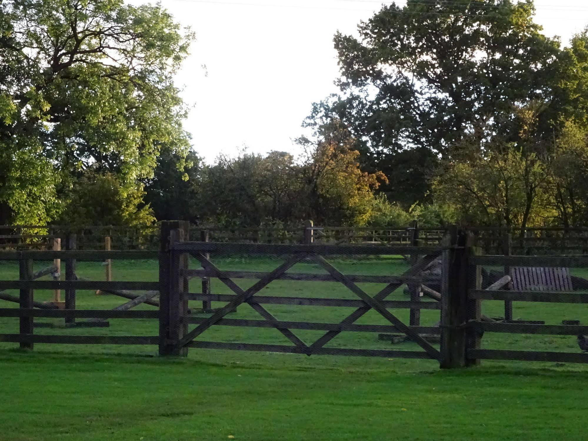 Chequers Inn Harrogate Dış mekan fotoğraf